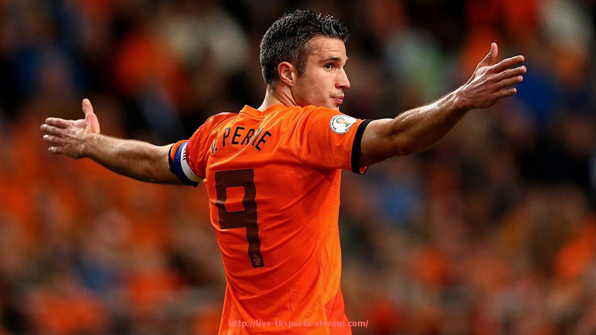 TK体育直播-世俱杯历史裁判判罚争议事件与规则执行评析